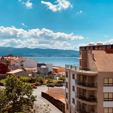 Con Vistas Muy Bien Ubicado Apartamento Sanxenxo